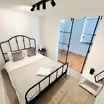 The Estrela House - No 107 - 2D - Comfort Two-Bedroom Apartment